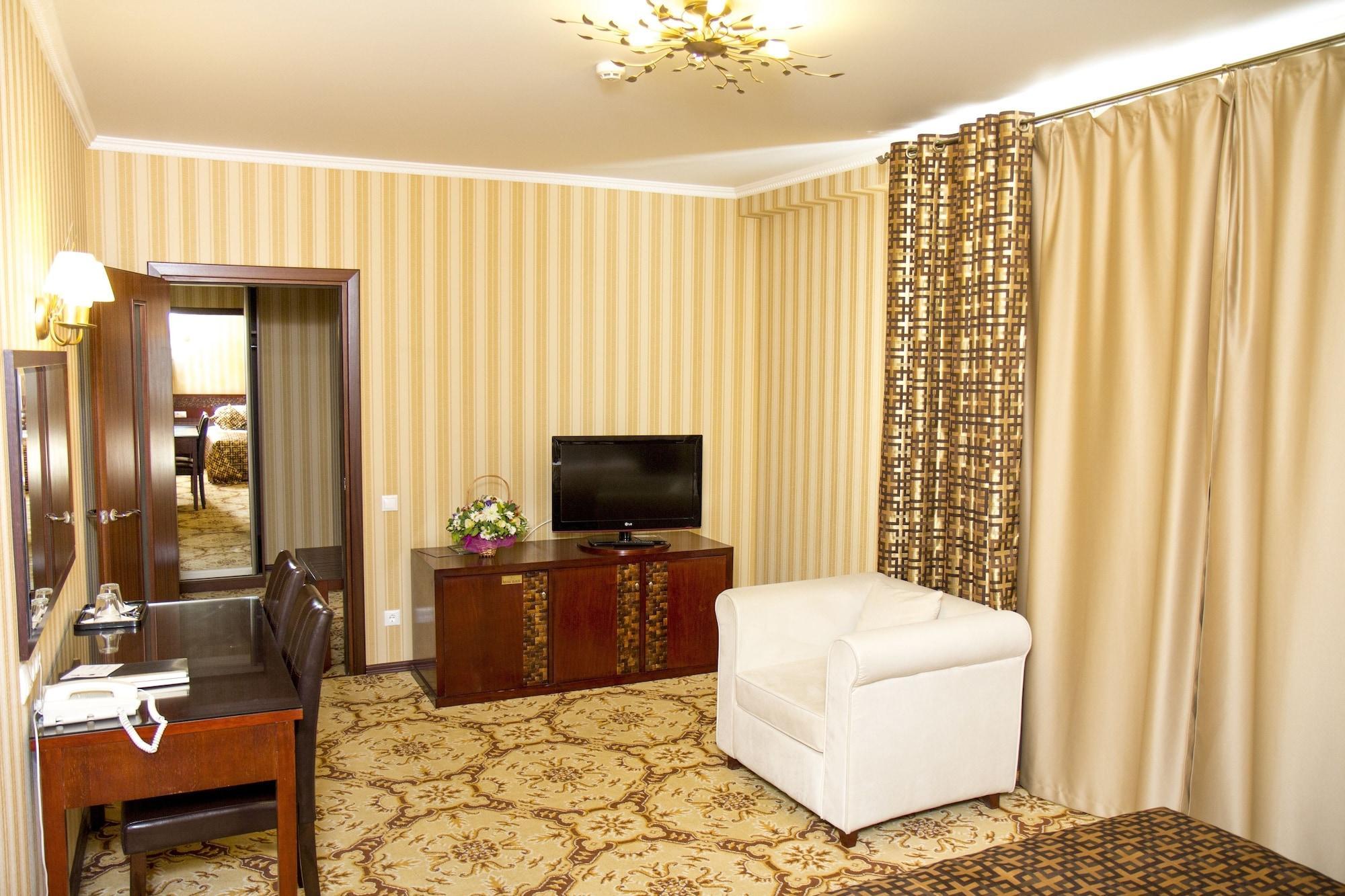 Klassik Hotel 키시나우 외부 사진