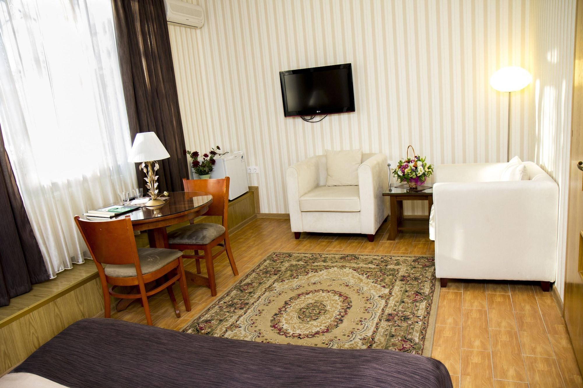 Klassik Hotel 키시나우 외부 사진