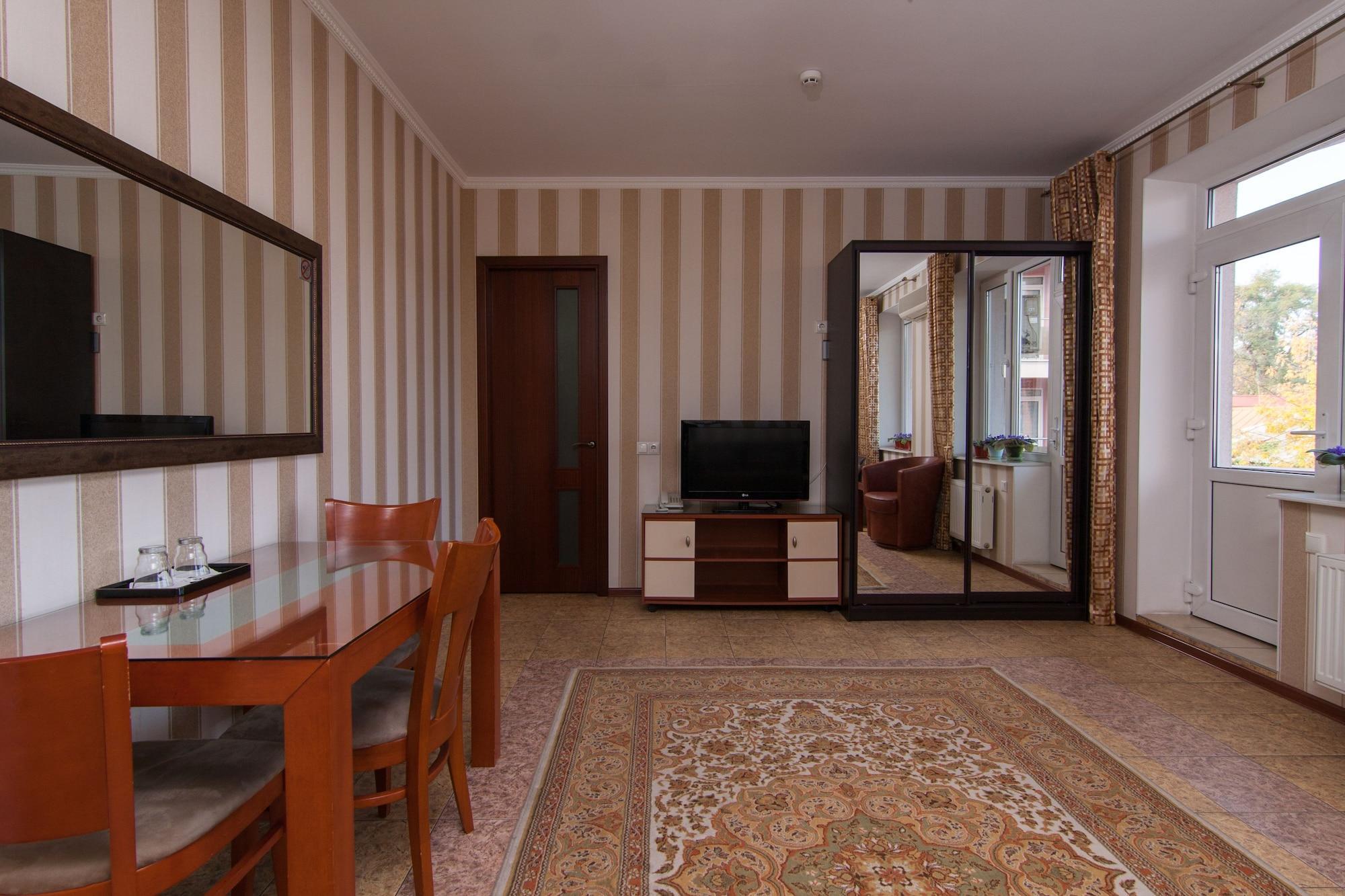Klassik Hotel 키시나우 외부 사진