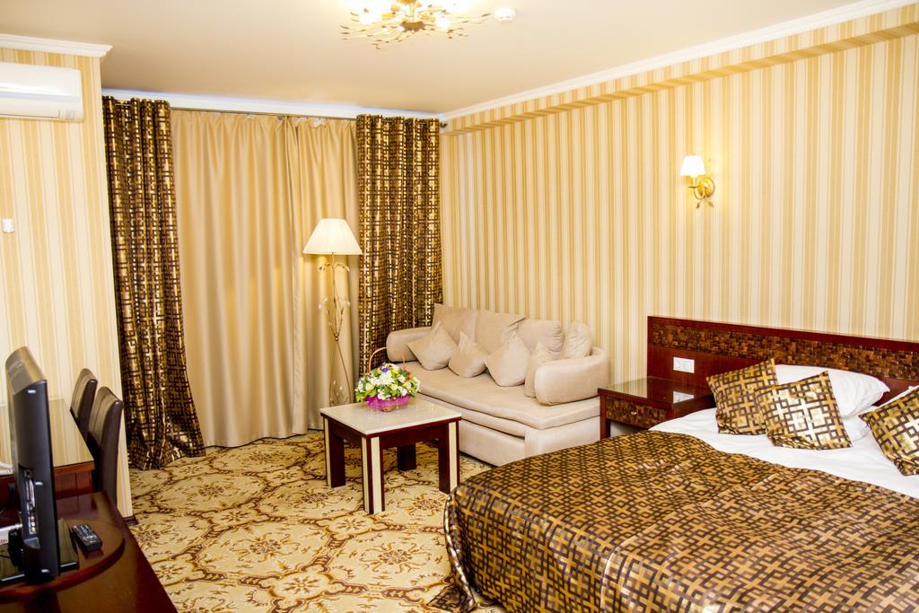 Klassik Hotel 키시나우 외부 사진